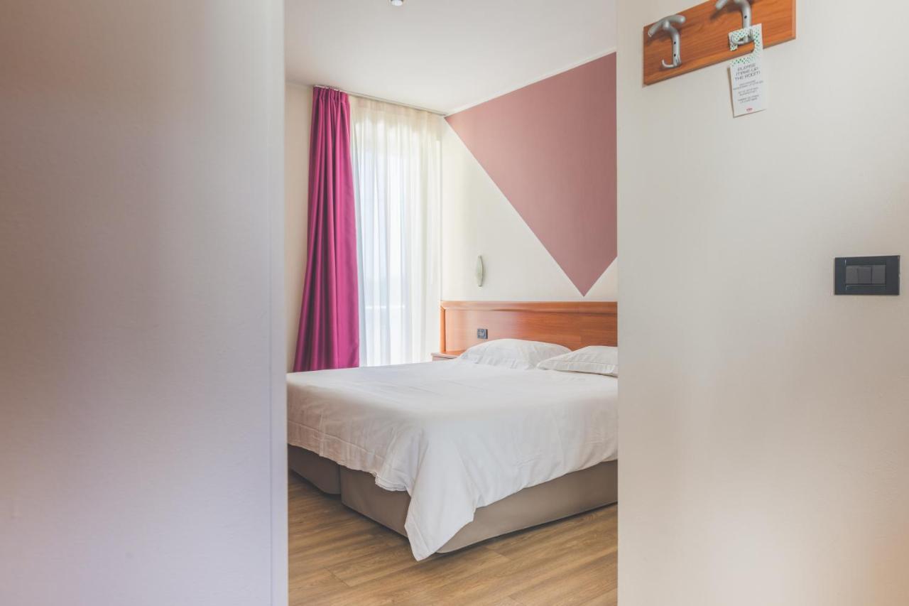 Hotel Ristorante Al Fiore Peschiera del Garda Esterno foto