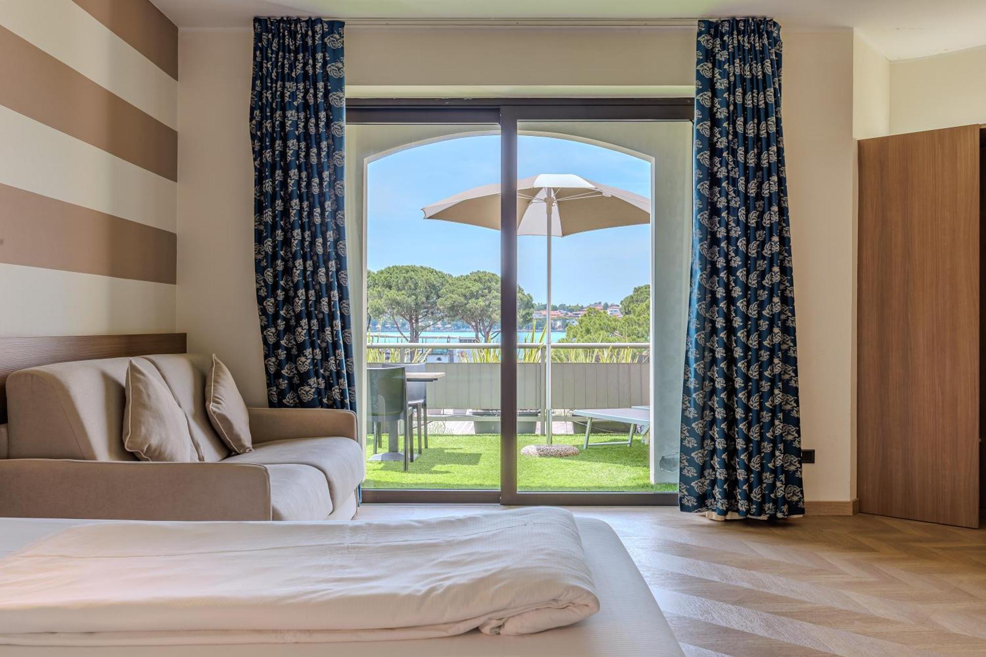 Hotel Ristorante Al Fiore Peschiera del Garda Esterno foto