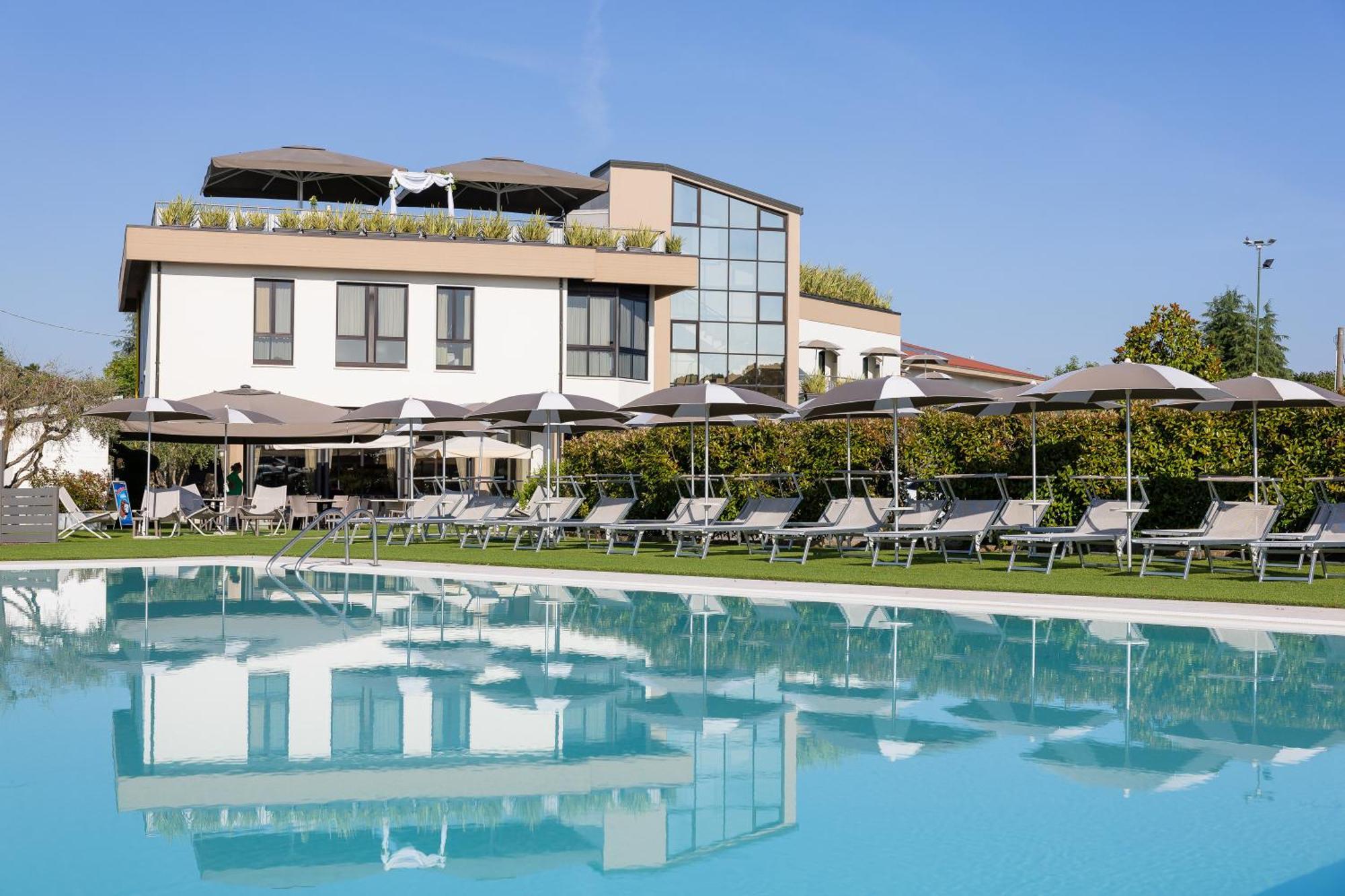 Hotel Ristorante Al Fiore Peschiera del Garda Esterno foto