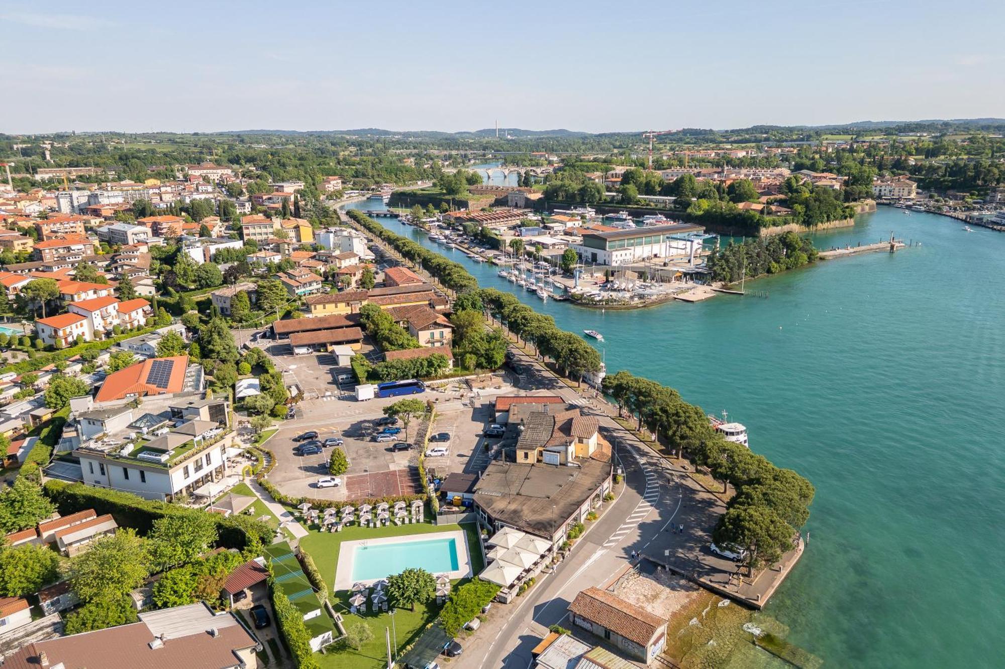 Hotel Ristorante Al Fiore Peschiera del Garda Esterno foto