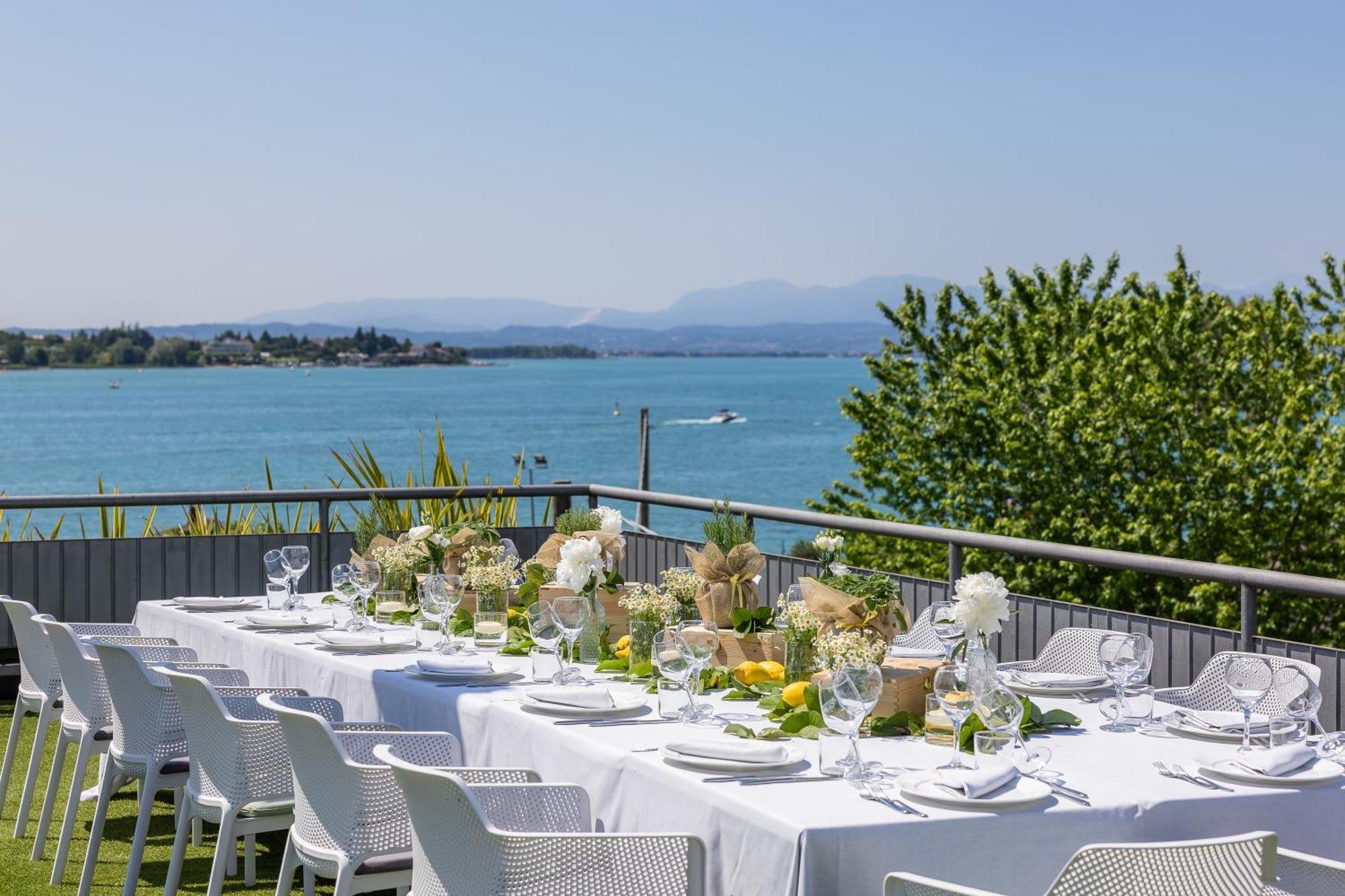 Hotel Ristorante Al Fiore Peschiera del Garda Esterno foto