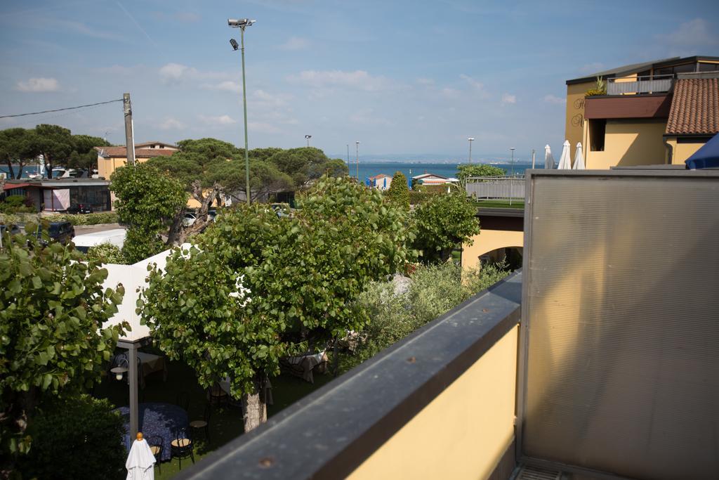 Hotel Ristorante Al Fiore Peschiera del Garda Esterno foto